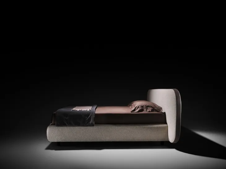 Letto matrimoniale B-Curve Twils – design avvolgente e minimale