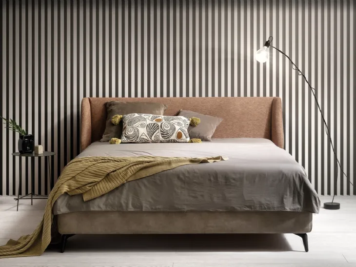 Letto matrimoniale con testiera Hug di Bside
