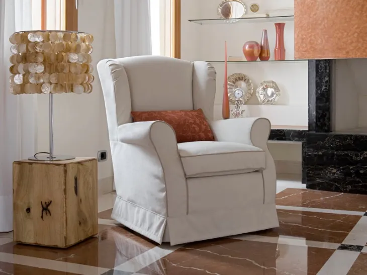 Poltrona classica in tessuto Rebecca di Rigosalotti