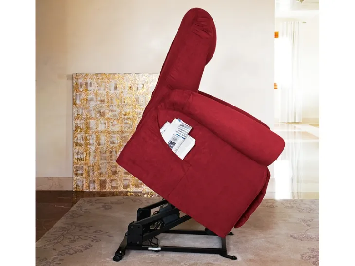Poltrona Relax con meccanismo alzapersona Stylo di Rigosalotti