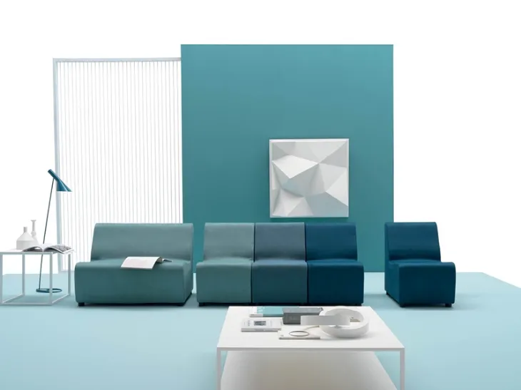 Poltroncina Viva in tessuto di Rigosalotti