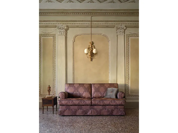 Divano classico modello ATENA di Samoa