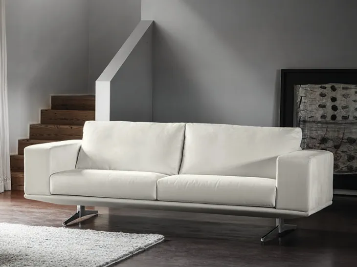 Divano lineare in tessuto Green di Rigosalotti