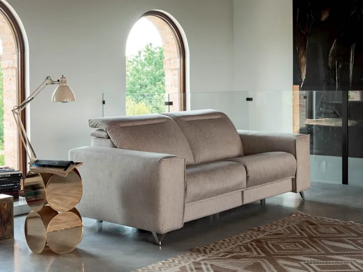 Divano relax lineare in vellutino Majorca di Rigosalotti