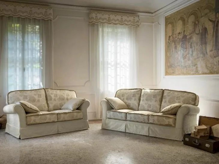 Divano classico lineare in tessuto Versailles Luxury di Rigosalotti