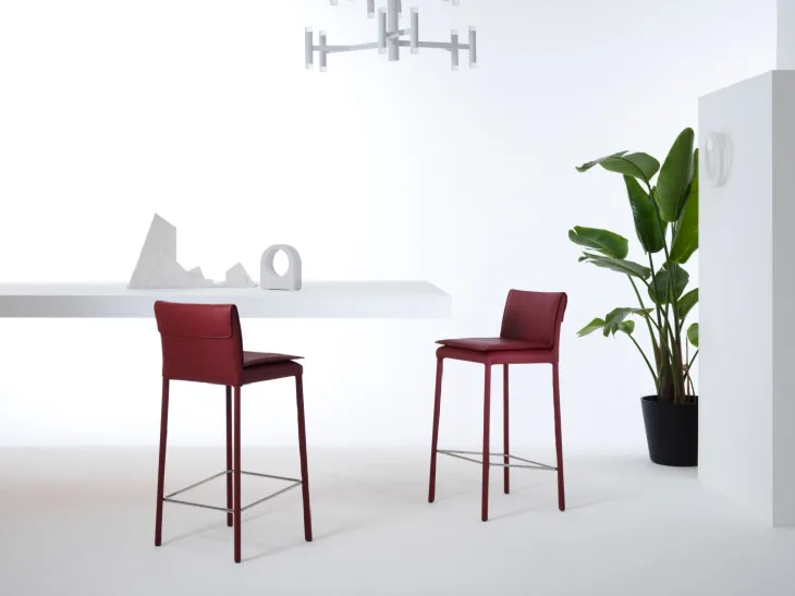 Sgabello Agata di Julia Arredo Cuoio