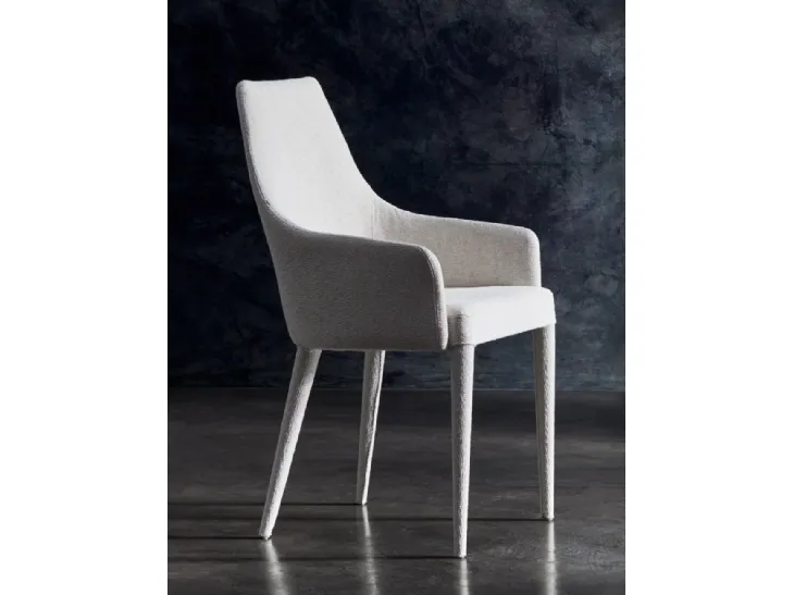 Sedia rivestita in tessuto Evelin di Julia Arredo Cuoio