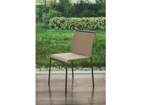 Lola Outdoor