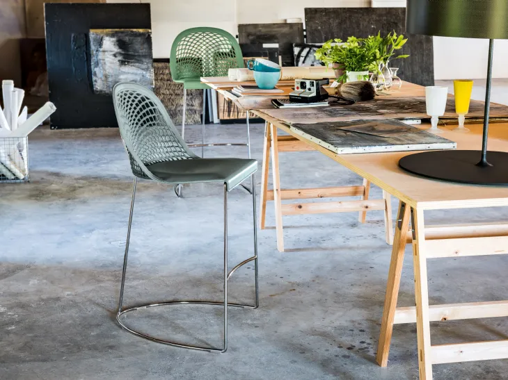 Sgabello in cuoio Guapa di Midj