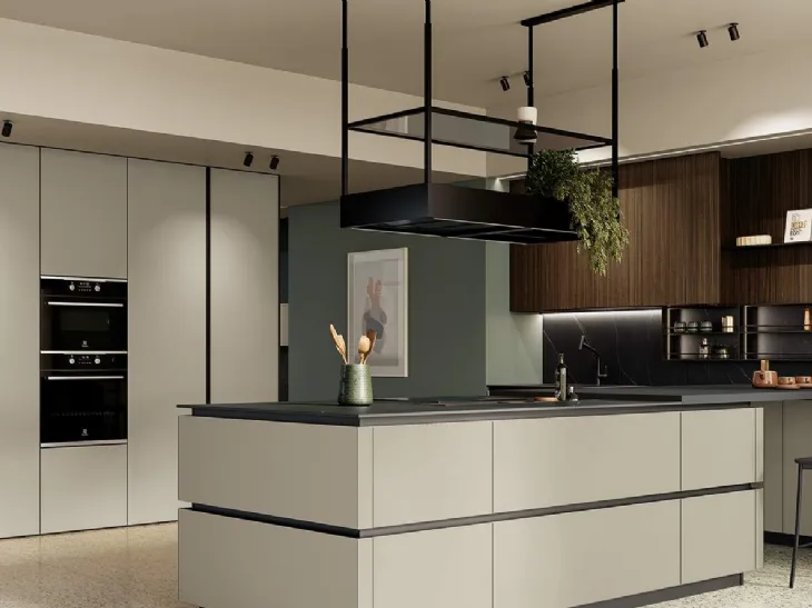 Cucina Moderna con penisola Altea Composizione 02 in vetro opaco di Prima Cucine