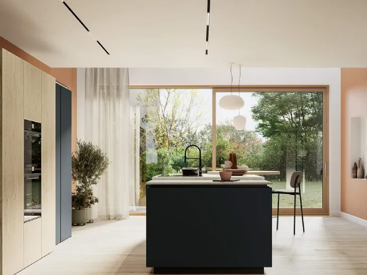 Cucina Moderna con isola Altea Composizione 03 in vetro nero opaco di Prima Cucine