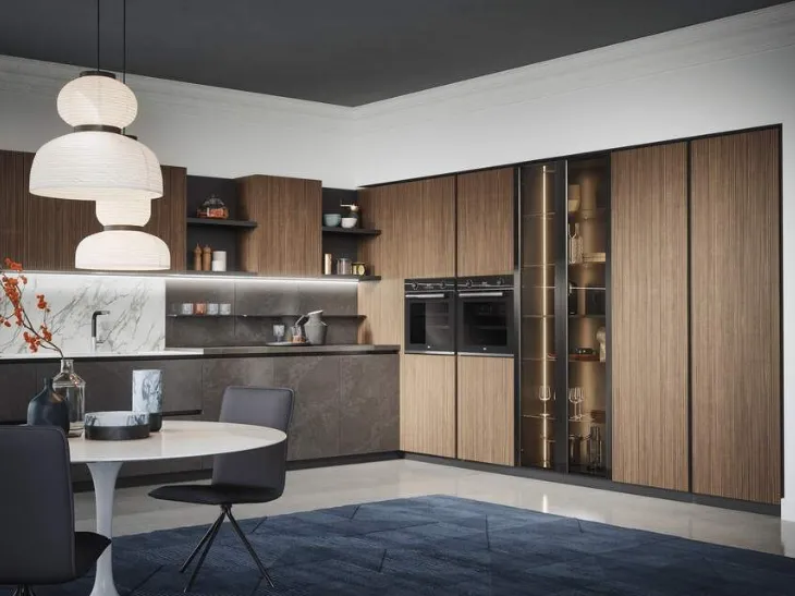 Cucina moderna con ante effetto legno rigato
